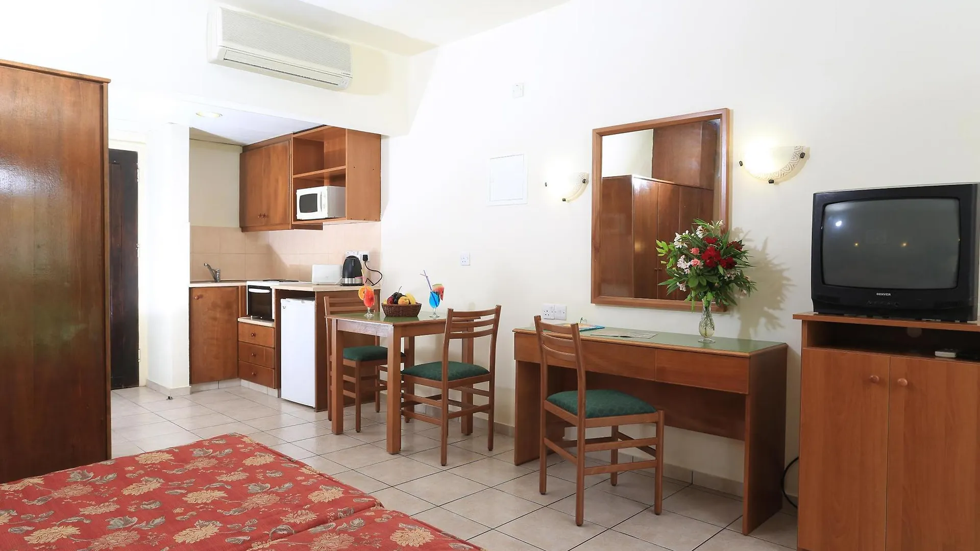 Panas Holiday Village Айя-Напа Кипр